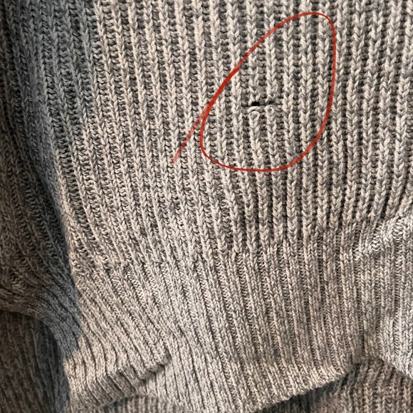 Italian Wool Aritzia Wilfred Turtleneck - Picture 4 of 7